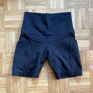 BN Align Shorts with Pockets